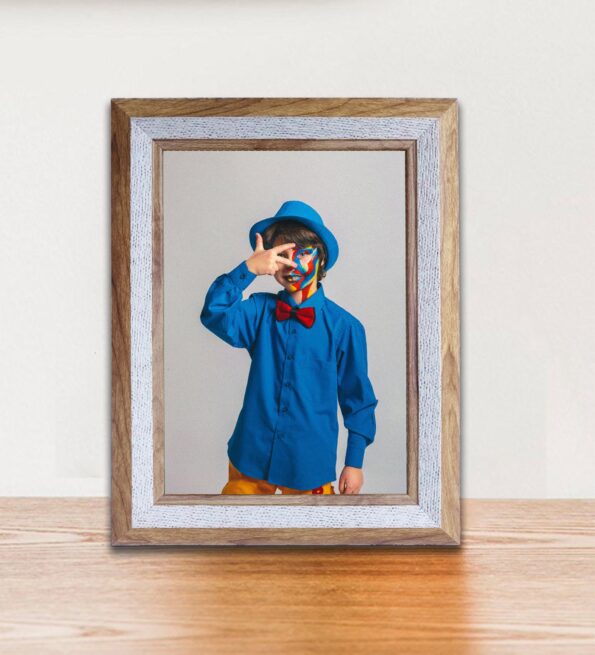 Brown Synthetic Wood Taranto Photo Frame