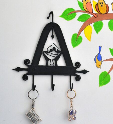 Black Wrought Iron Triangle 3 Hook Key Chain Holder