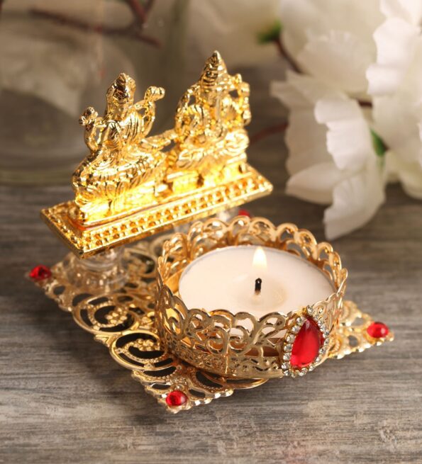 Gold Metal Table Tea Light Holder