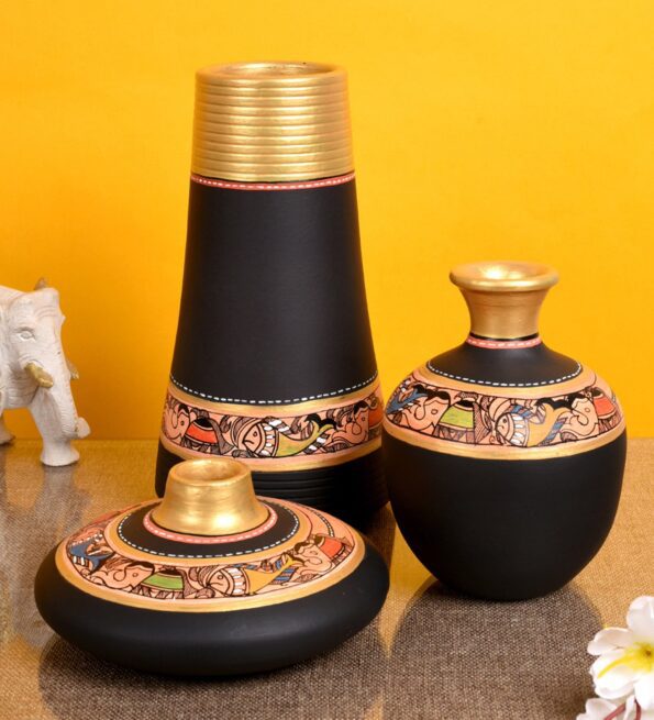 Black Table Terracotta Vases (Set Of 3)