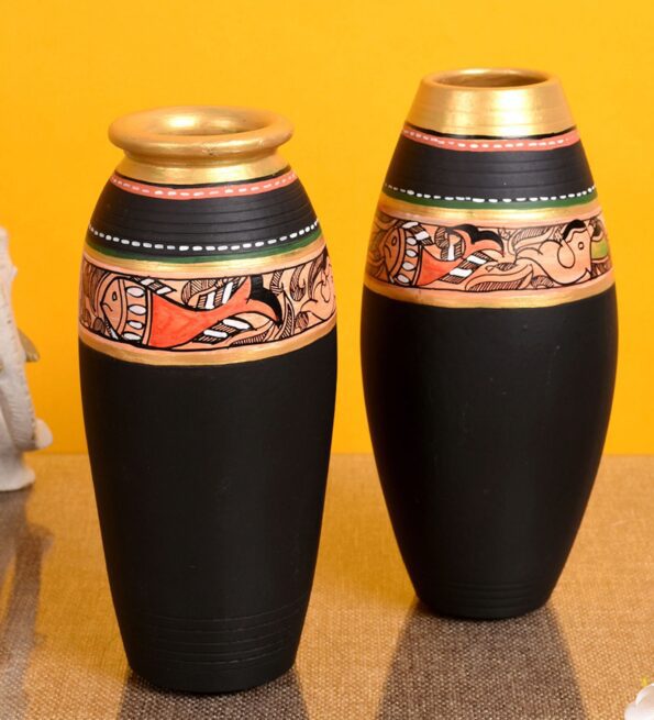 Madhubani Earthen (Set Of 2) Black Terracotta Table Vase