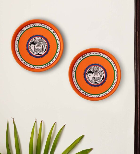 The Madhubani Tales Hand Painted Terracotta Wall Plates Wall Decor (8 Inch Set Of 2 Orange)